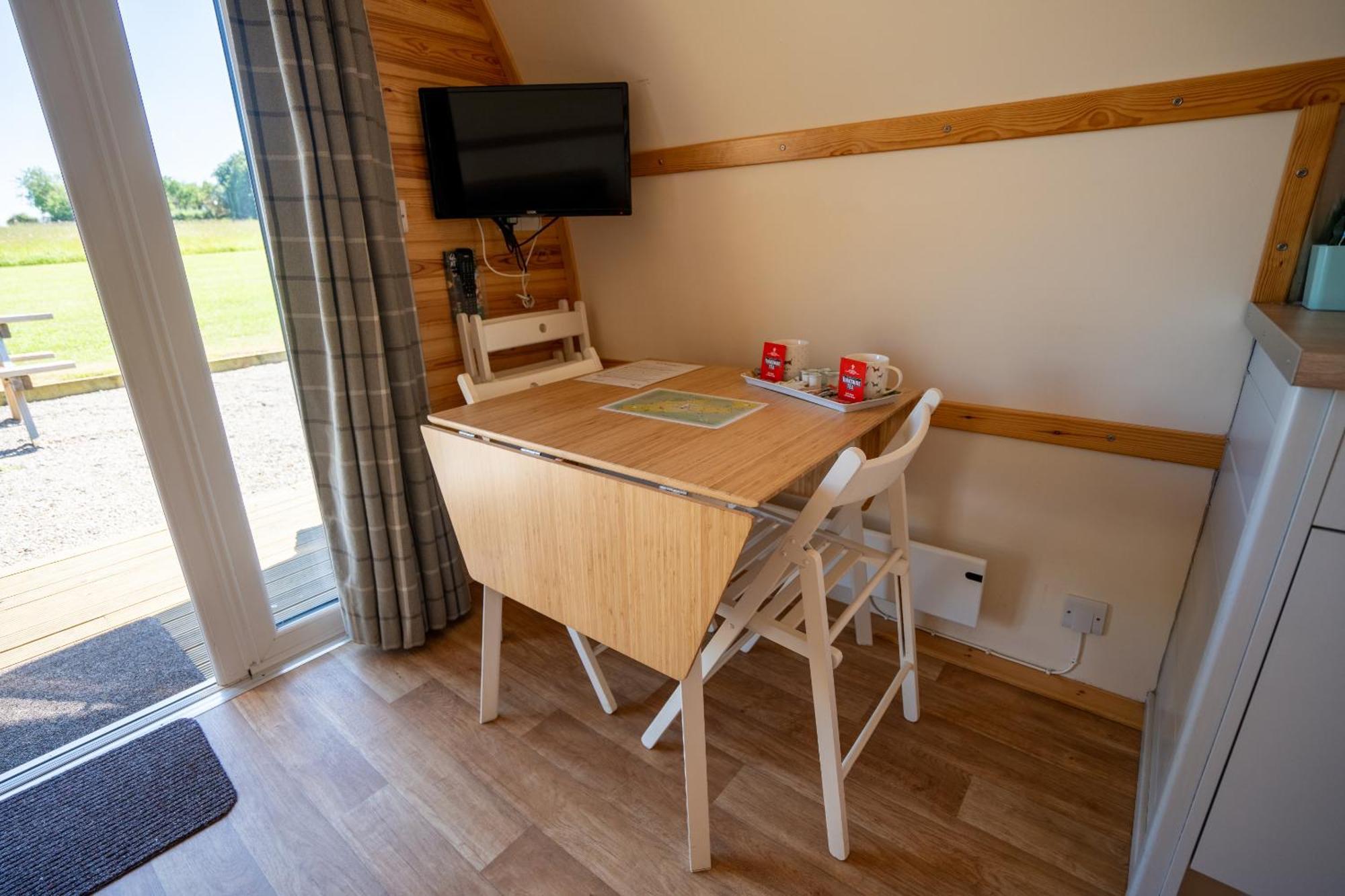 Sedgewell Barn By Wigwam Holidays Northallerton Room photo